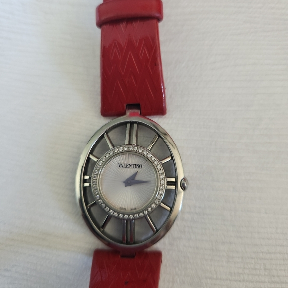 V42 VALENTINO RED WATCH main image 4